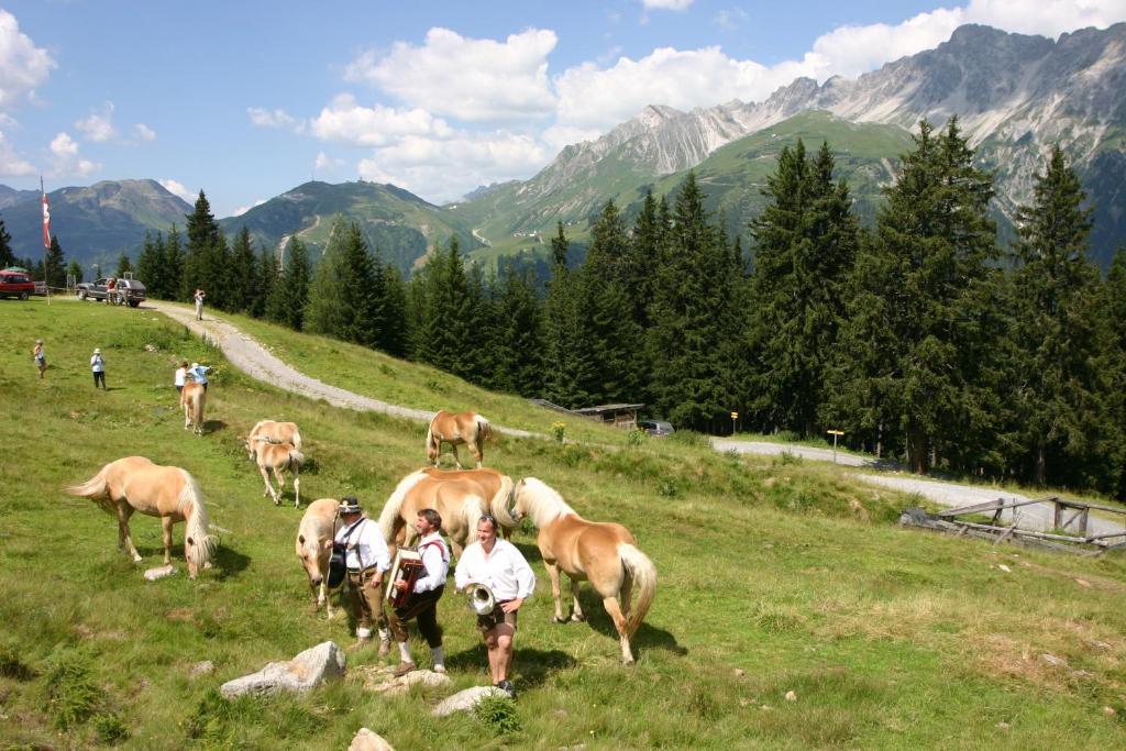 Landhaus Flunger Sankt Anton am Arlberg Ngoại thất bức ảnh